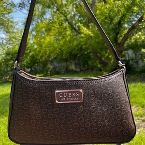 Brown, Guess Shoulder Purse Bag “Used Without Tags”LIKE NEW,!